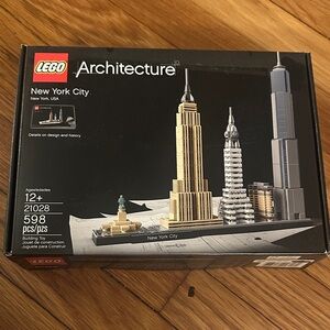 LEGO Architecture New York City Skyline Building Set 21028